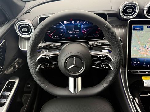 Used 2026 Mercedes-Benz GLC 300 4MATIC image 17