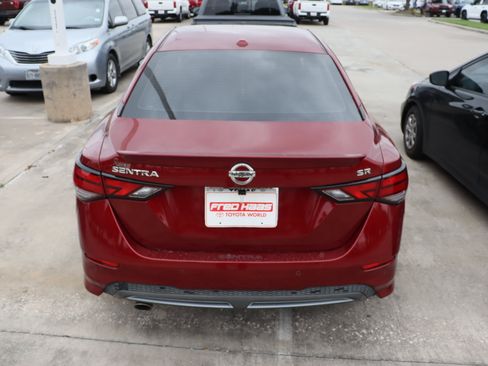 Used 2021 Nissan Sentra SR FWD image 8
