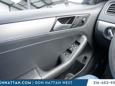 Used 2017 Volkswagen Jetta S image 15