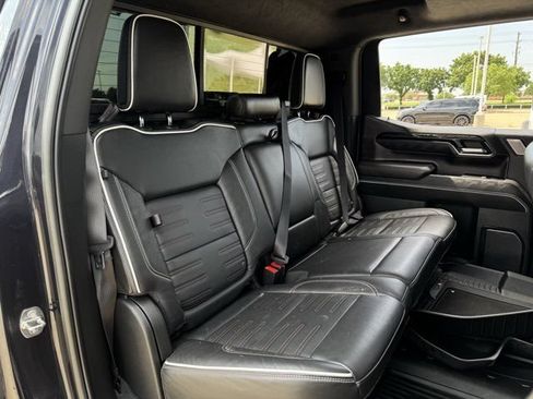 Used 2022 GMC Sierra 1500 AT4X AWD/4WD image 32