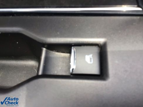 Used 2024 Ford F150 XLT w/ Mobile Office Package image 17