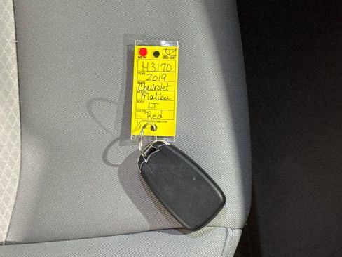 Used 2019 Chevrolet Malibu LT image 41