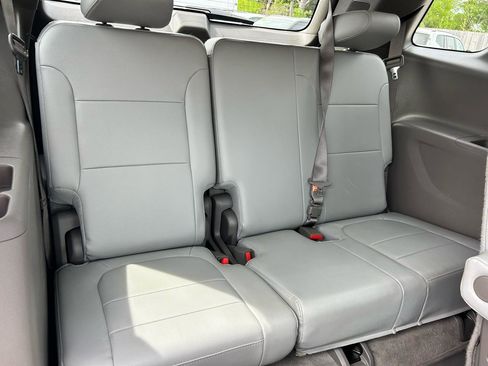 Used 2019 Chevrolet Traverse Premier w/ Driver Confidence II Package image 16