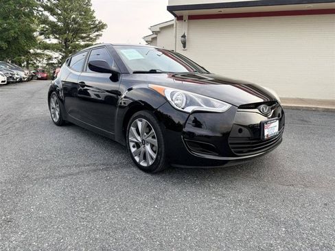 Used 2016 Hyundai Veloster FWD image 4