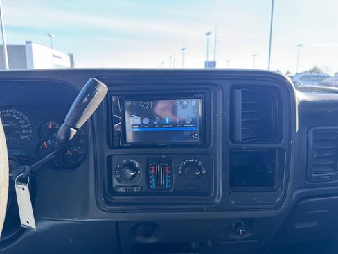 Used 2007 GMC Sierra 1500 SL image 18