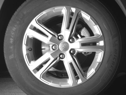 Used 2024 GMC Terrain SLE FWD image 19
