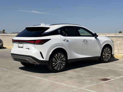 New 2026 Lexus RX 350 w/ Convenience Package AWD/4WD image 11