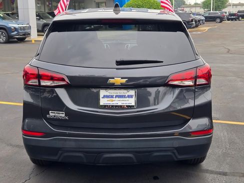 Certified 2022 Chevrolet Equinox LS w/ LS Convenience Package FWD image 13