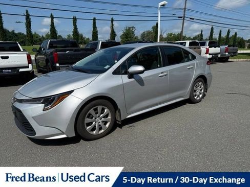 Used 2026 Toyota Corolla LE FWD image 21