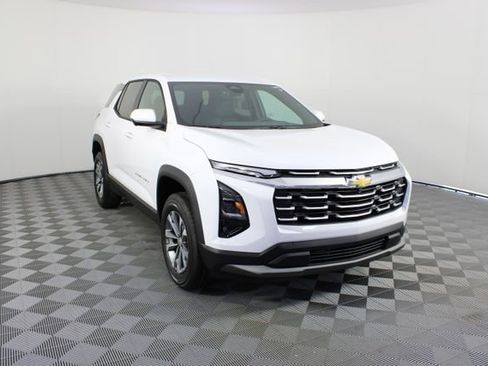 New 2026 Chevrolet Equinox LT w/ Convenience Package II FWD image 27