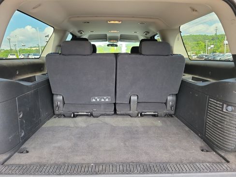 Used 2013 Chevrolet Suburban LS AWD/4WD image 21