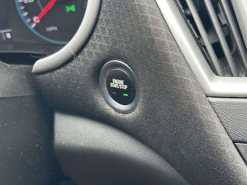 Used 2023 Chevrolet Malibu LT image 31