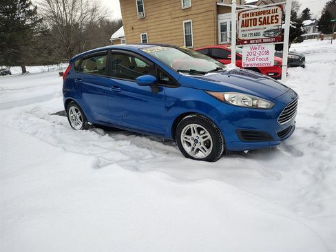 Used 2018 Ford Fiesta SE image 1