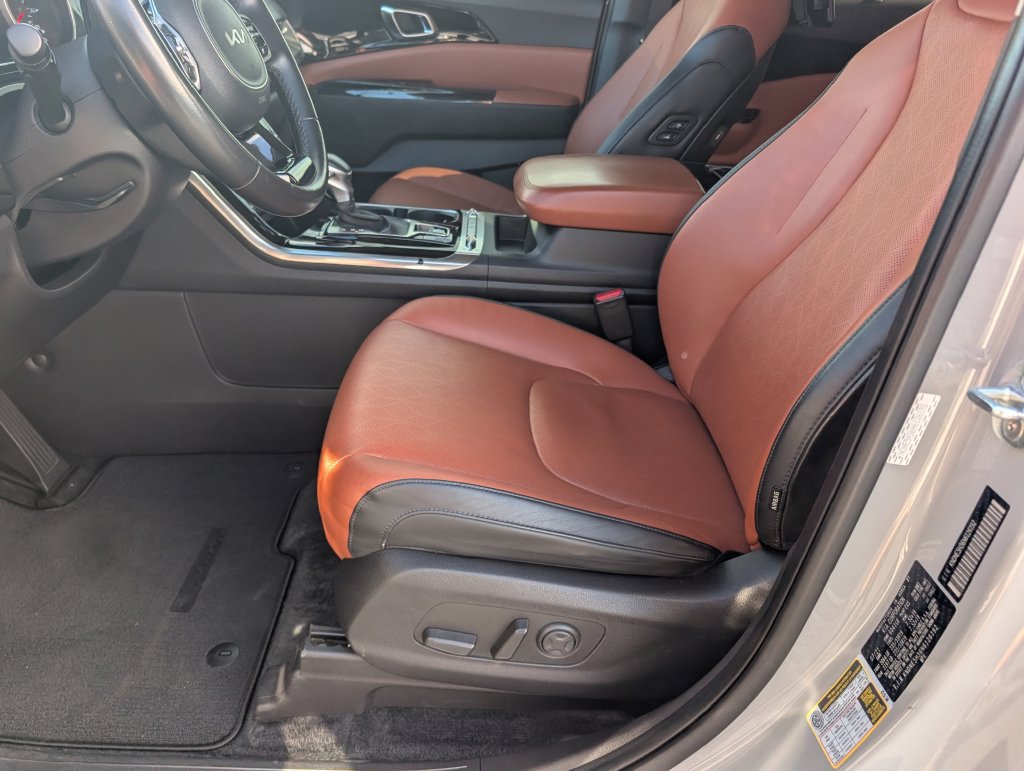 Used 2022 Kia Carnival SX FWD image 14