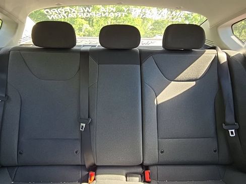 Used 2025 Kia K4 FWD image 26