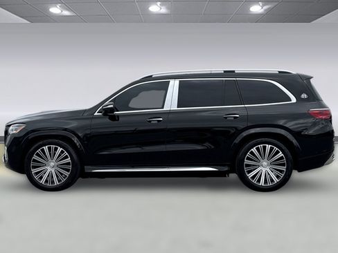 Used 2025 Mercedes-Benz Maybach GLS 600 4MATIC image 2