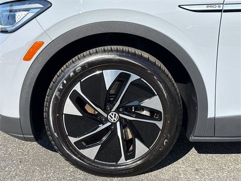 Certified 2022 Volkswagen ID.4 Pro S image 14