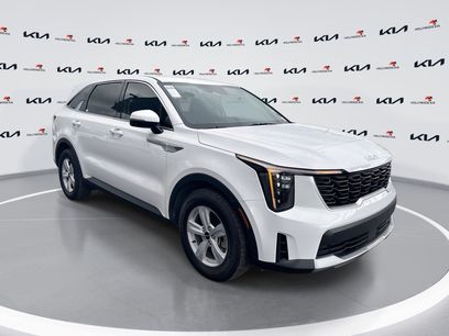 Used 2025 Kia Sorento LX