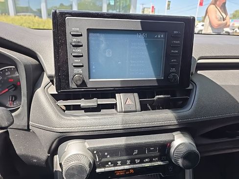 Used 2019 Toyota RAV4 LE w/ All Weather Liner Package AWD/4WD image 10