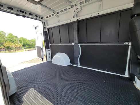 Used 2025 RAM ProMaster 2500 w/ Convenience Group FWD image 31