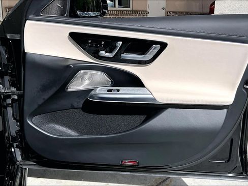 Used 2025 Mercedes-Benz E 450 4MATIC Sedan image 23