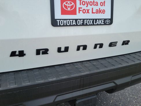 New 2026 Toyota 4Runner SR5 image 7