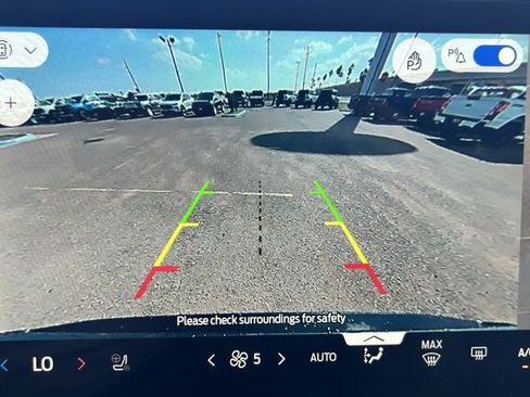 New 2025 Ford Expedition Active image 13