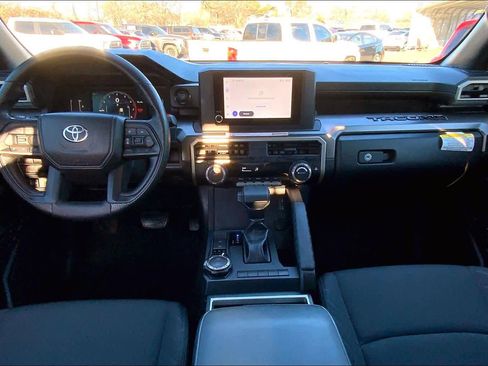 Used 2025 Toyota Tacoma SR5 image 15