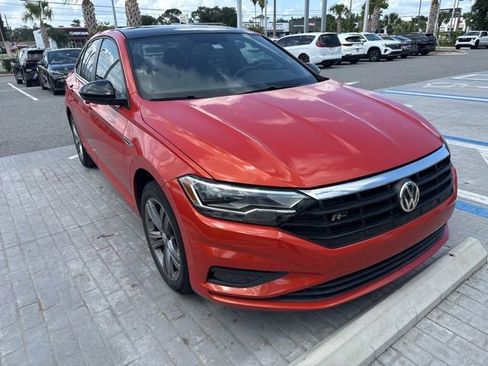Used 2019 Volkswagen Jetta R-Line FWD image 1