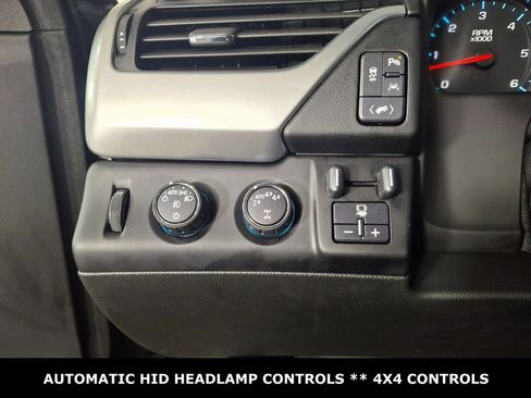 Used 2017 Chevrolet Tahoe LT w/ LT Signature Package image 15