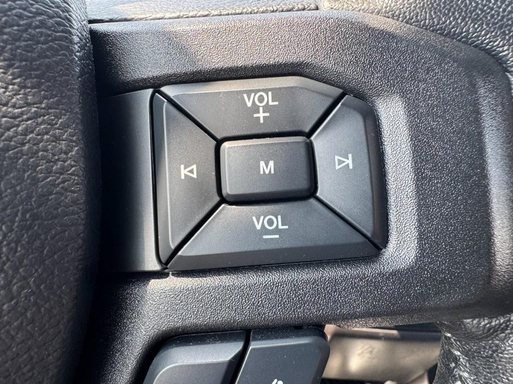 Used 2018 Ford F150 XLT w/ Equipment Group 302A Luxury AWD/4WD image 15