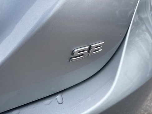 Used 2021 Toyota Camry SE image 34