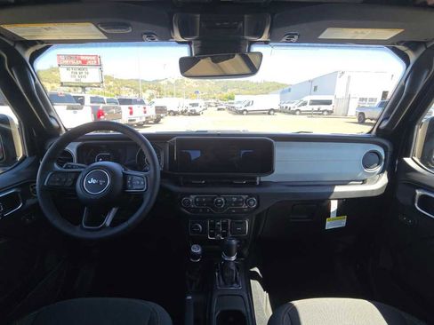 New 2025 Jeep Gladiator Sport image 15