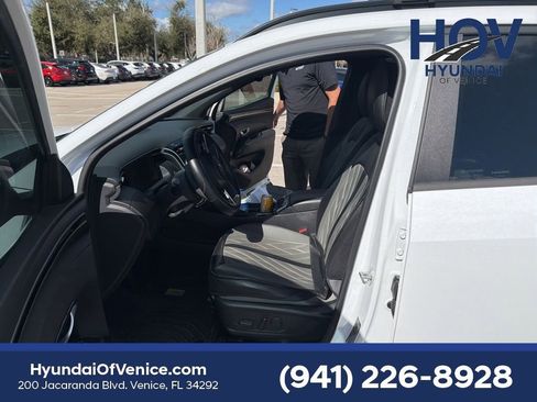 Certified 2022 Hyundai Santa Cruz SEL w/ Activity Package image 7