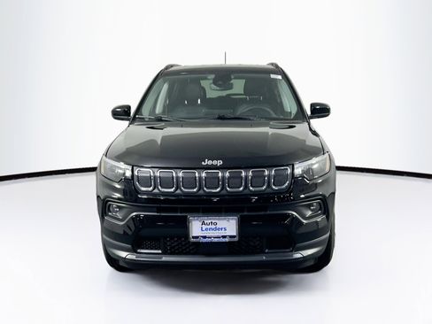 Used 2022 Jeep Compass Latitude image 2