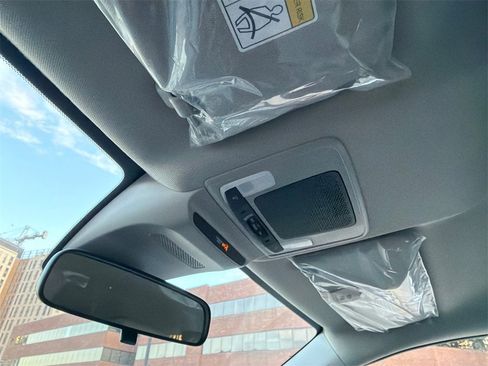 New 2026 Honda HR-V LX image 30