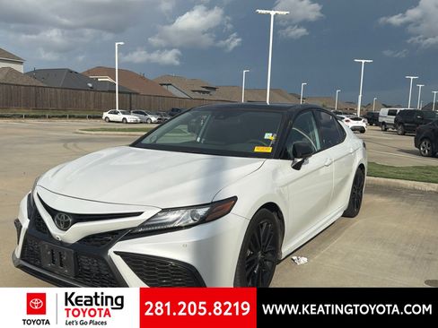 Used 2023 Toyota Camry XSE w/ Navigation Package FWD image 7