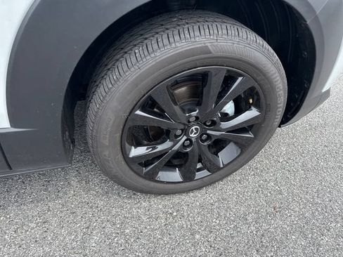 Certified 2025 MAZDA CX-30 AWD 2.5 S w/ Select Sport Pkg image 9