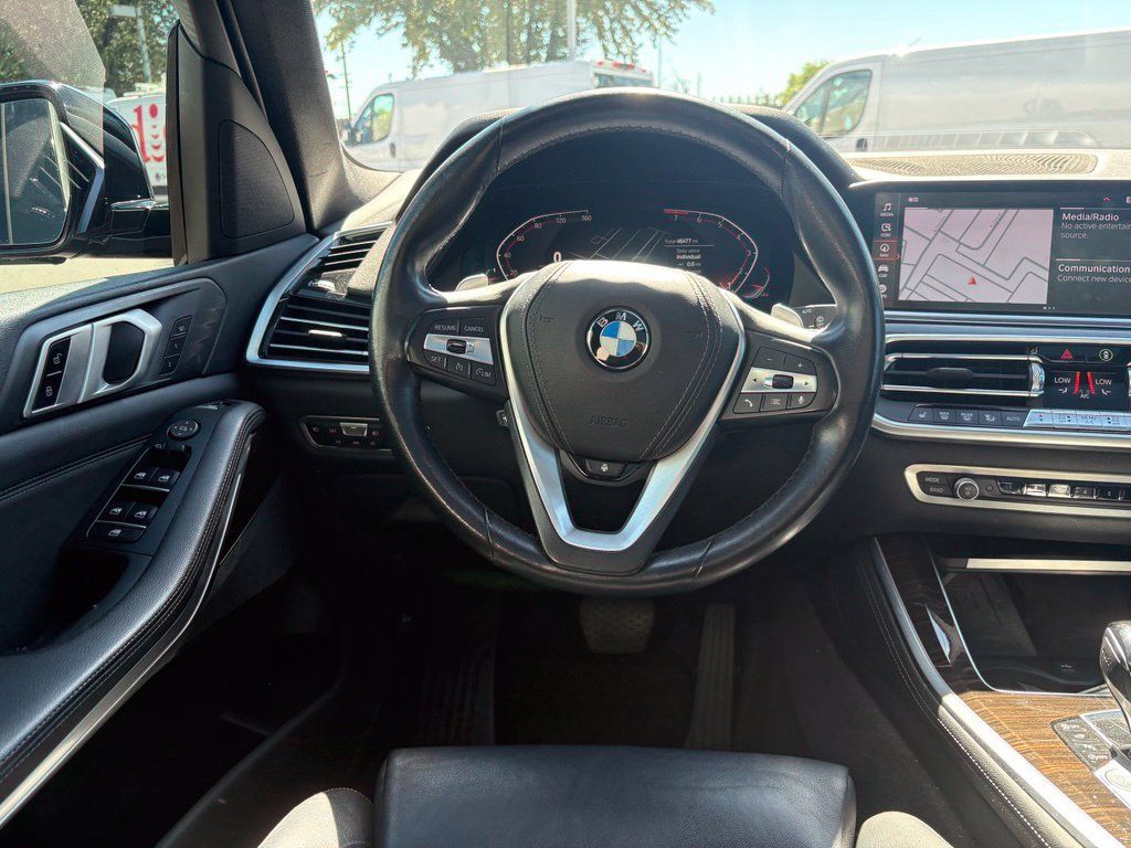 Used 2019 BMW X5 xDrive40i w/ Premium Package AWD/4WD image 6