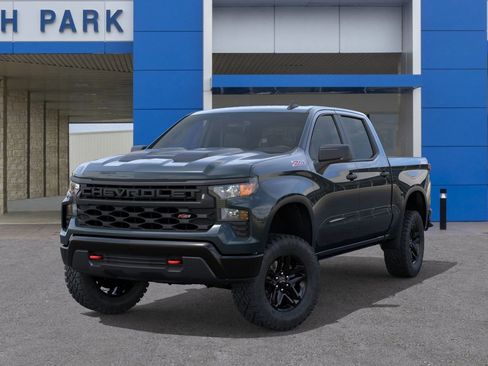 New 2026 Chevrolet Silverado 1500 Custom Trail Boss w/ LPO, Dark Essentials Package image 6