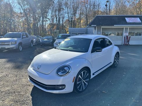 Used 2012 Volkswagen Beetle 2.0T image 1