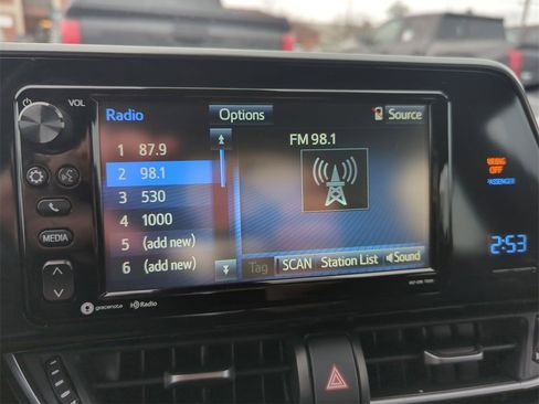 Used 2018 Toyota C-HR XLE image 17