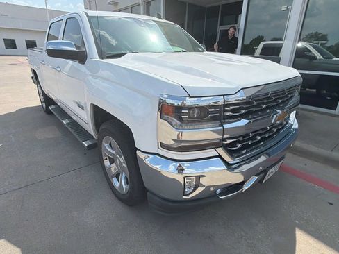 Used 2018 Chevrolet Silverado 1500 LTZ w/ Texas Edition RWD image 3