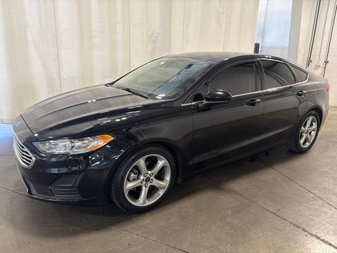 Used 2020 Ford Fusion SE FWD image 1