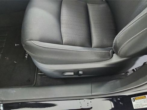 Used 2022 Nissan Altima 2.5 SV image 17