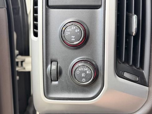 Used 2014 GMC Sierra 1500 SLT w/ SLT Crew Cab Value Package AWD/4WD image 39
