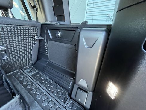 Certified 2026 Land Rover Defender 110 V8 image 34