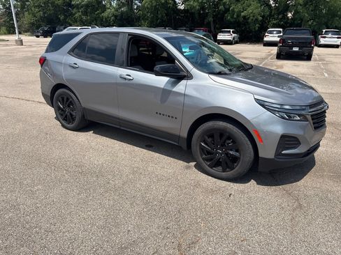 Used 2024 Chevrolet Equinox LS w/ LS Convenience Package AWD/4WD image 18