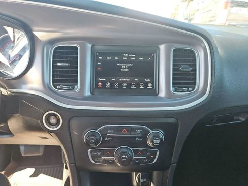 Used 2022 Dodge Charger SXT RWD image 14