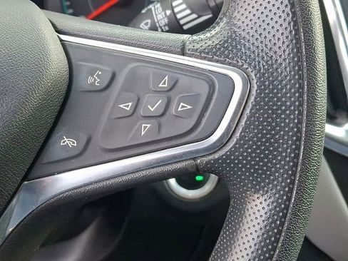 Used 2019 Chevrolet Equinox LS image 25